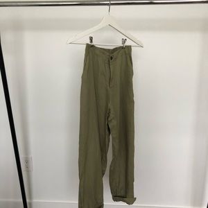 Green relax trousers